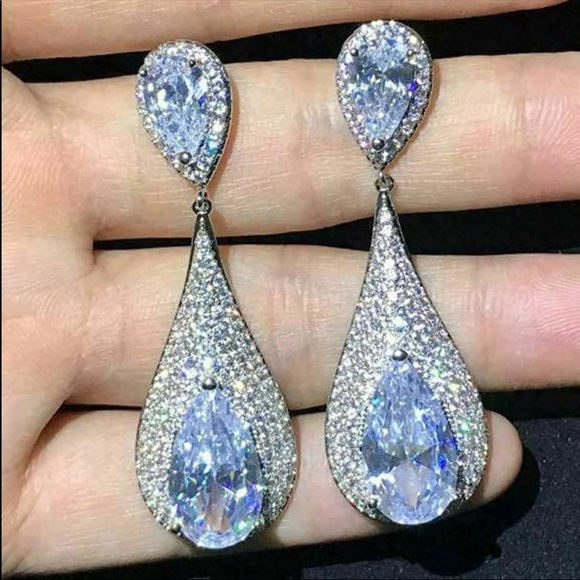 New Gorgeous 925 Silver Drop Diamond Earrings - Picture 3 of 3